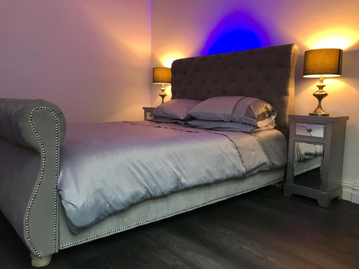 Apartment 77 Park Road