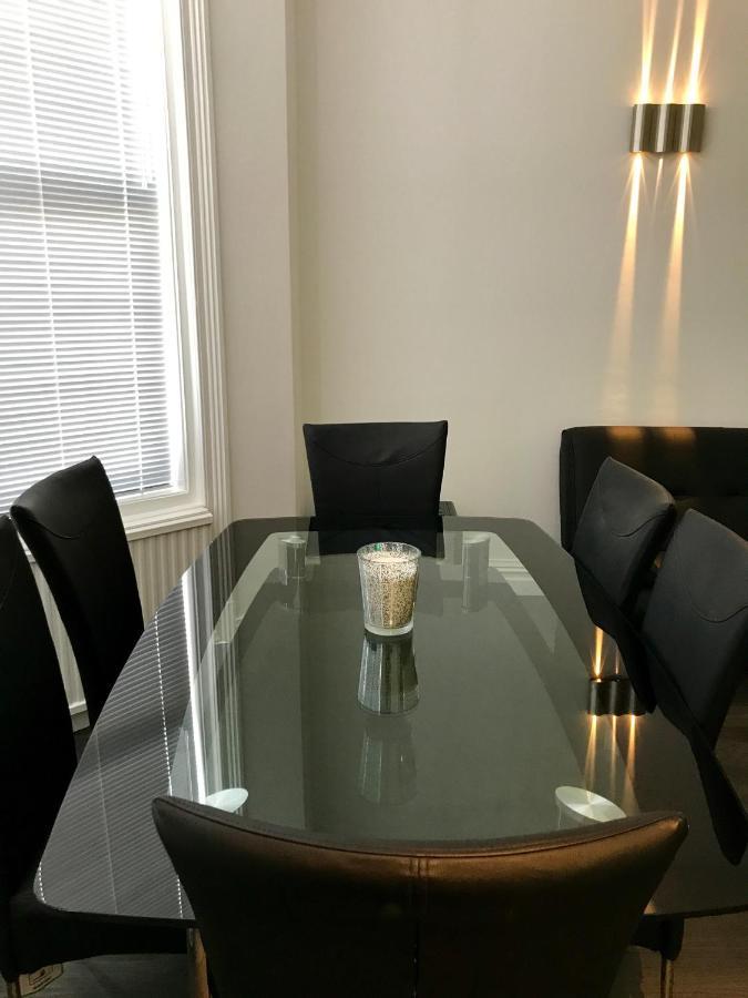 77 Park Road Apartment